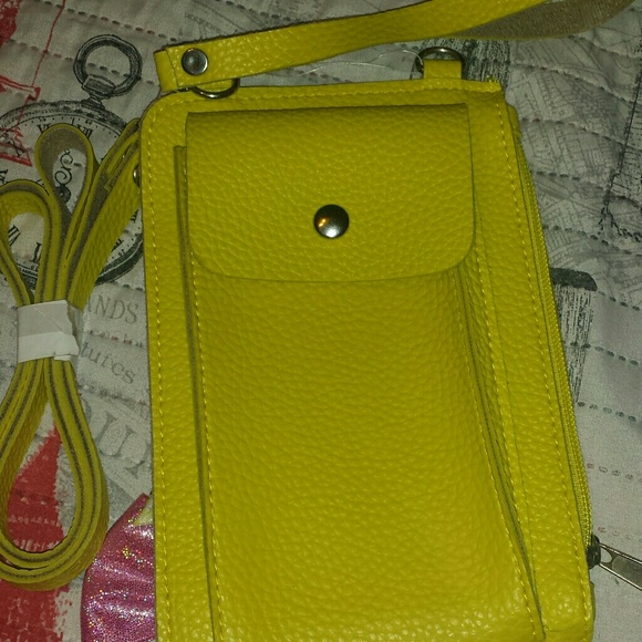 purses - Picture 3 of 3